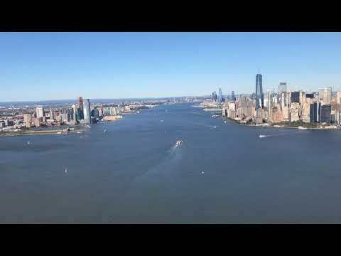 Sorvolando a estátua da liberdade