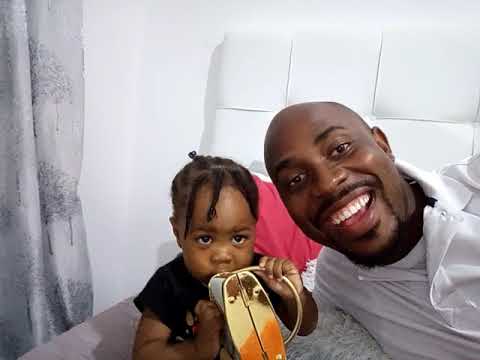 Watch one year old baby Sing