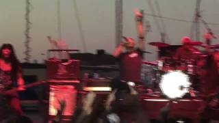Pop Evil:&quot;3 Seconds to Freedom&quot;@River Days 2nd Song