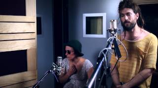Edward Sharpe and the Magnetic Zeros &quot;Man On Fire&quot; | OFF THE AVENUE E110