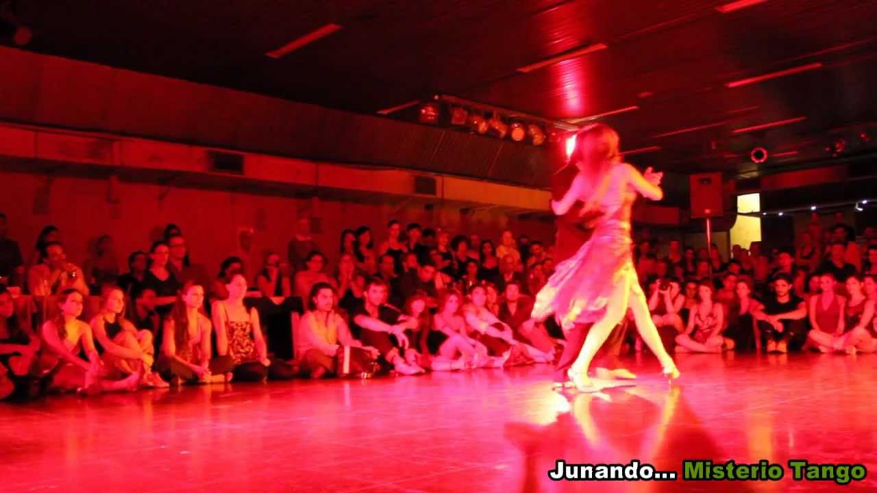 EUGENIA PARRILLA Y YANICK WYLER EN MISTERIO TANGO 01