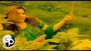 Download lagu Intan Ali - Bunga-Bunga Cinta mp3 Download lagu Intan Ali - Bunga-Bunga Cinta mp3