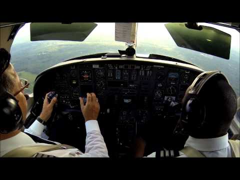 Landing a Citation V jet at KDXR - steep approach