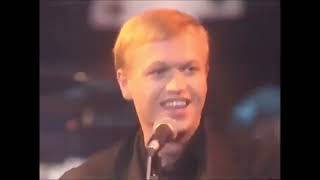 Download lagu Level 42 - Lessons In Love - On Top of the Pops - May 5, 1986 (My 'Stereo Studio Sound' Re-Edit) mp3 Download lagu Level 42 - Lessons In Love - On Top of the Pops - May 5, 1986 (My 'Stereo Studio Sound' Re-Edit) mp3