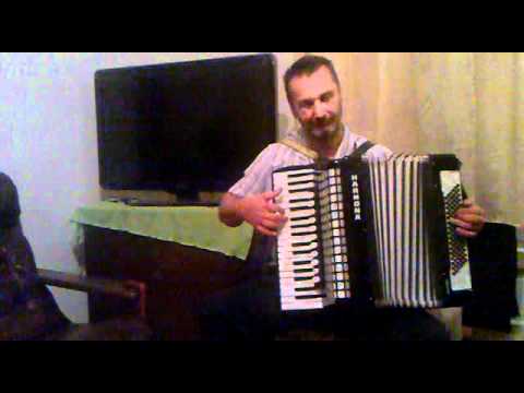 Janusz Ja$ plays on hohner accordion