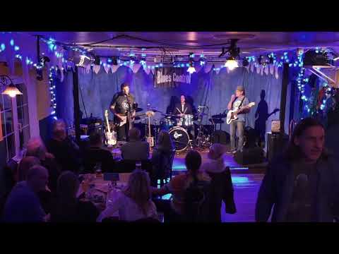 Blues Control  Parapluie Weiden 2024