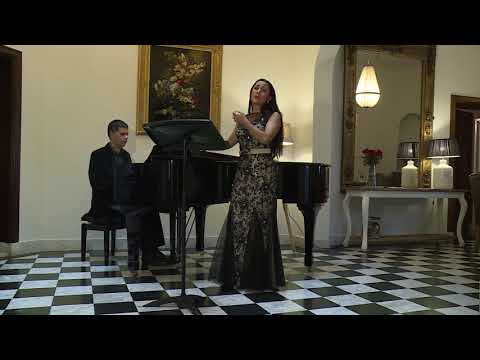 Ruzanna Nahapetjan – “Hov Arek” (Come, breeze) - Komitas Vardapet