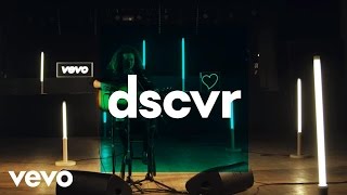 Luke Friend - Hole in My Heart - Vevo dscvr (Live)