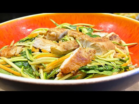 Salade poulet et légumes croquants