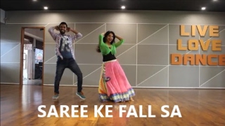SAREE KE FALL SA# EASY WEDDING COUPLE DANCE# BOLLYWOOD# SHADI # RITU&#39;S DANCE STUDIO SURAT.