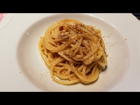Cacio e pepe facile (ma con un piccolo trucco)