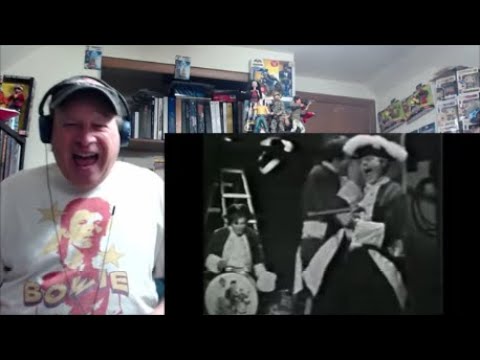 Reaction/Comparison - Richard Berry vs The Kingsmen vs Paul Revere & The Raiders - Louie Louie