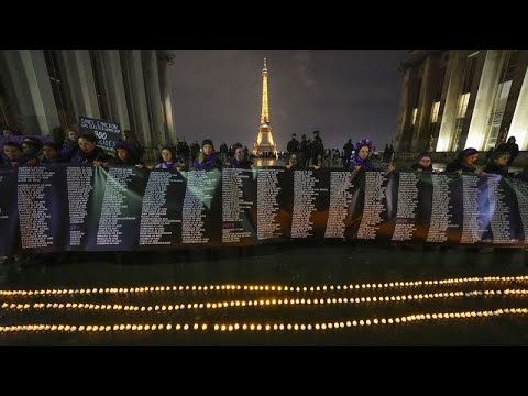شاهد 900 امرأة قُتلت خلال رئاسة ماكرون.. مظاهرة في فرنسا للمطالبة بإجراءات تحد من العنف ضد المرأة