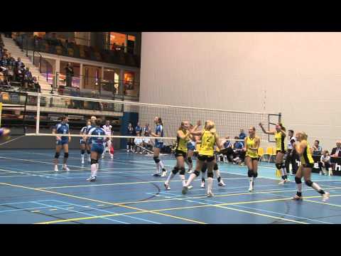 Dynamo Dames1 tegen Pollux. Omnisportcentrum Apeldoorn