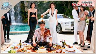 Download lagu Poor Man Forced To Sign Divorce At Party, Turns Out He's A Billionaire Testing His Wife mp3