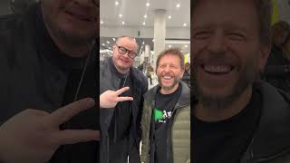 Sin Bandera saluda a Millán