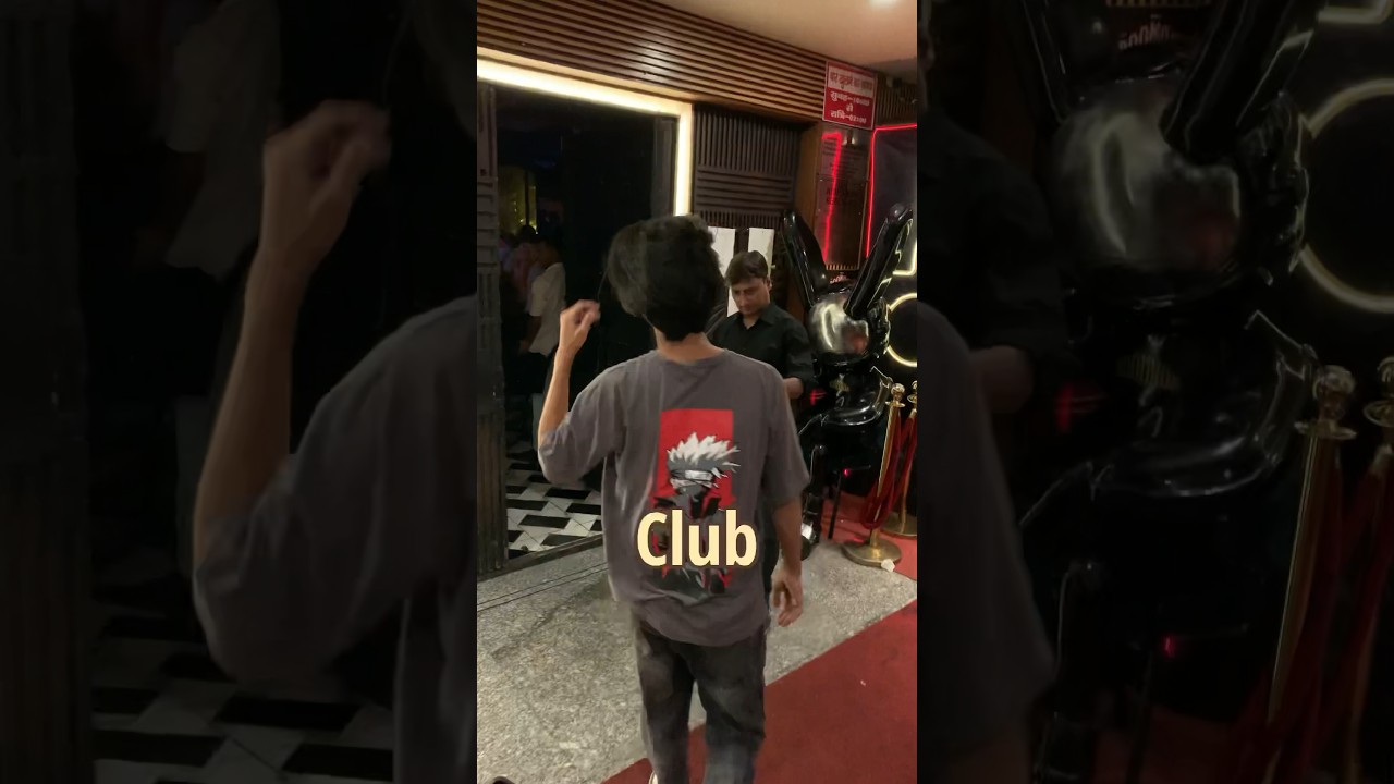 Pehli Baar Club Gaya Night Club 🤯 #minivlog-212 #lucknow  #shorts