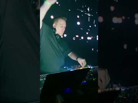 Paul Van Dyk Vs Second - Paul Van Dyk