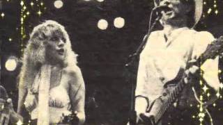 Fleetwood Mac ~ Eyes Of The World ("Enchanted" Jam)