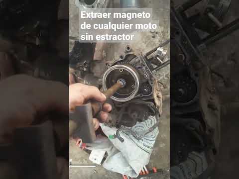 Cómo extraer el magneto de una moto sin extractor