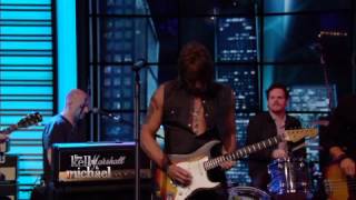 Richie Sambora - Every Road Leads Home to You (LIVE! with Kelly and Michael)
