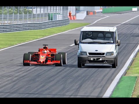 Ferrari F1 2018 vs Ford Transit with F1 Engine - Monza