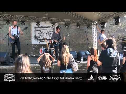 Les Discrets_(01)_Dark Bombastic Evening 3 (2011, Alba Iulia)