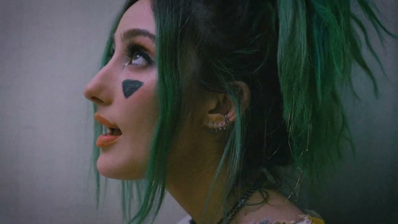 Steve Aoki ft. Phem — Love Me