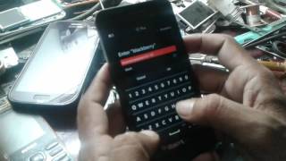 How to remove screen password from blackberry z10