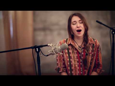 Lauren Daigle - In Christ Alone (Acoustic)