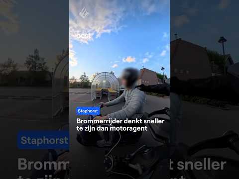 Brommerrijder denkt sneller te zijn dan politieagent op motor #rtvoost #shorts