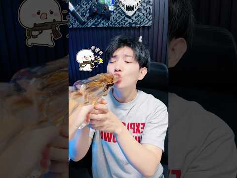 Boyfriend Experiences the Machine Gun Water Cup for the First Time