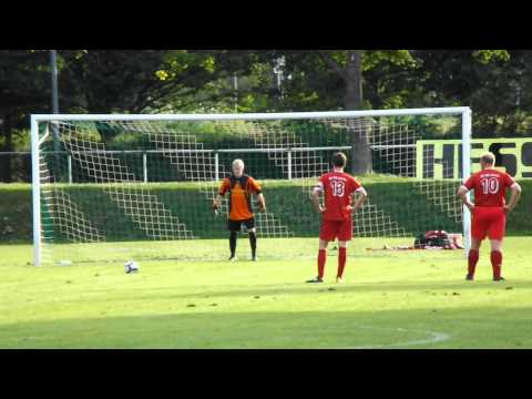 Nörten-Hardenbergs Spieler Delay verschießt Elfmeter gegen Harste