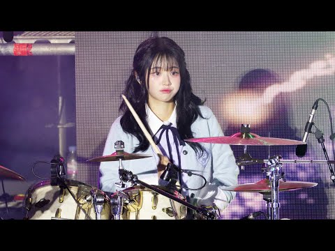 QWER(쵸단)  ‘고민중독 + 내일은 맑음 + 안녕 나의 슬픔’ 직캠 Chodan | 아시아송페스티벌 • 241026