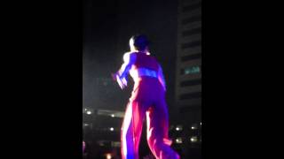 Jessie J Performing Magnetic For The First Time RedfestDXB