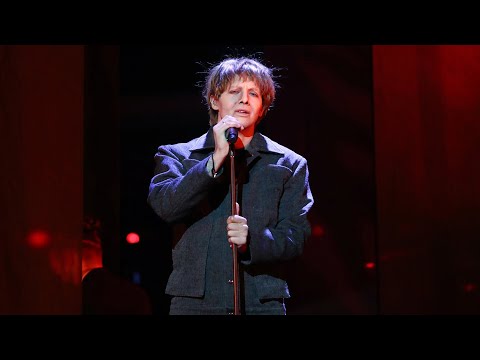 Jorge González imita a Lewis Capaldi en 'Someone to loved' - Tu Cara Me Suena