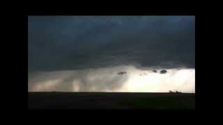 preview picture of video 'Storm near Elkhart, Kansas, 26 April 2012. Time lapse'