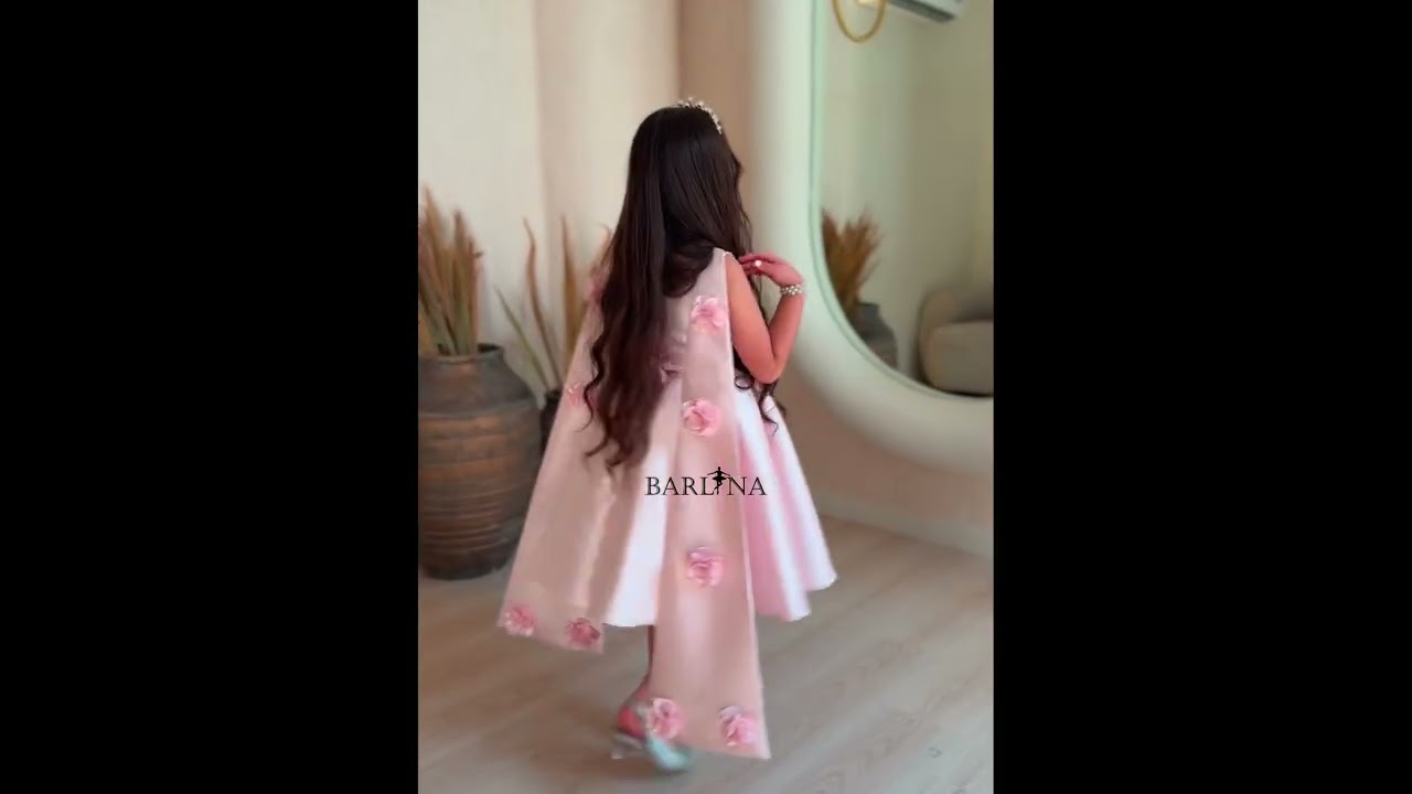 فستان بناتي وردي كلوش بتطريز ناعم - 5 سنوات