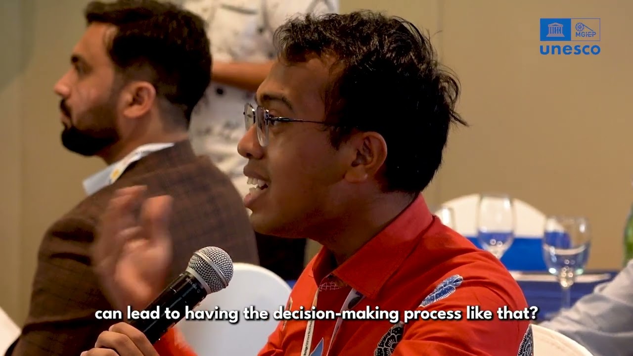 Introductory session at the 11th Youth Leadership Workshop