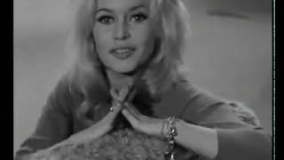 BRIGITTE BARDOT INVITANGO **http://www.bardotbrigitte.com