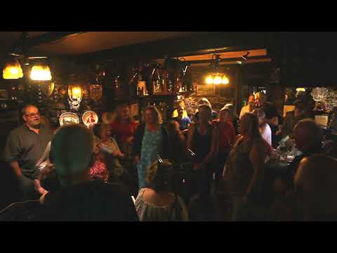 Red River Singers - Grandfathers Clock (Henry Clay Work)