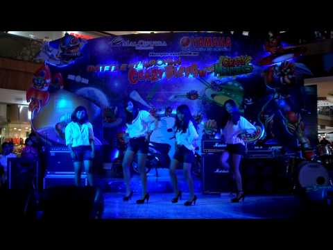 Sistar - Give it to me performance (Guess Who ?)