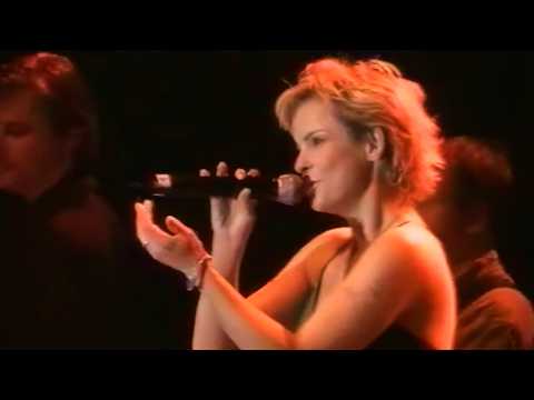 Iveta Bartošová | Dej mi ruku - LIVE! | Koncert 2004