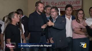 Questo è un palazzo di camorra!. E scoppia il caos