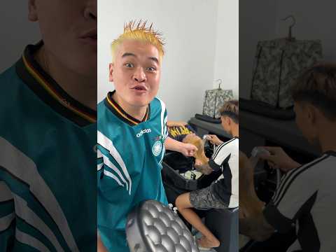 Dye your hair, or I'll hit you over the head with this chair #funny #comedy