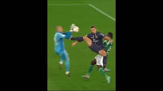 Ibrahimovic 50% Futebol, 50% Faixa Preta 🥋