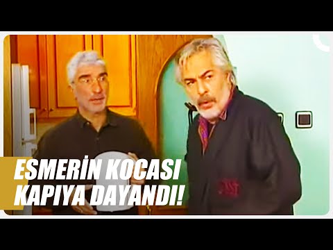 Cenap Bey Şemsiyeyle Saldırdı! | Bizimkiler Özel Sahneler