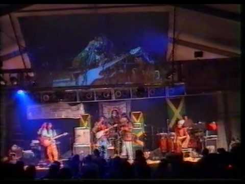 Sly Asher and the ROOTERS -LB.27-Reggae Camp 2002 Hongrie OTTOMAN a la BASS