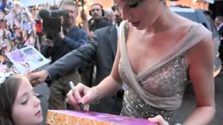 Taylor Swift  at the AMC 2011 .flv