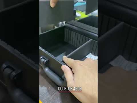 Professional Makeup Suitcase (OB 4609)